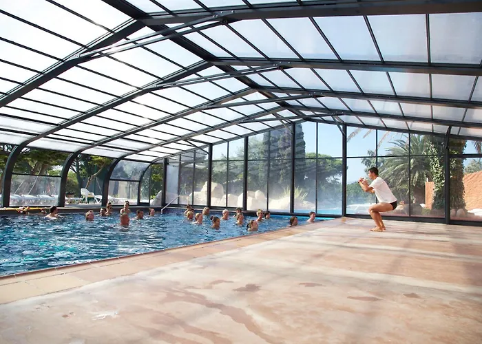 Soleil & Plage Au Camping Mar Estang 4 Etoiles 3 Chambres 2 Salle De Bain